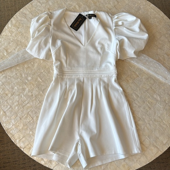 CHIC LONG SLEEVE WITH PUFF SLEEVE PLEATED FRONT ROMPER WHITE NEW NWT SZ S mesh - Picture 6 of 12